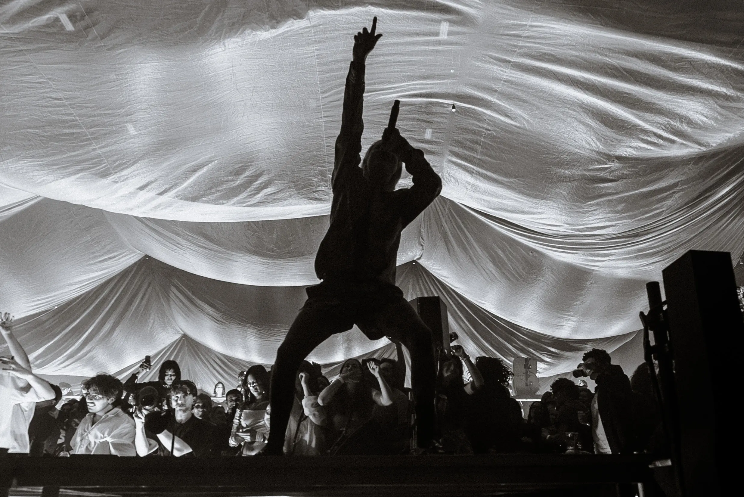 Fred again.. & LATIN MAFIA at Expo Santa Fe, Mexico City – Eric Dew