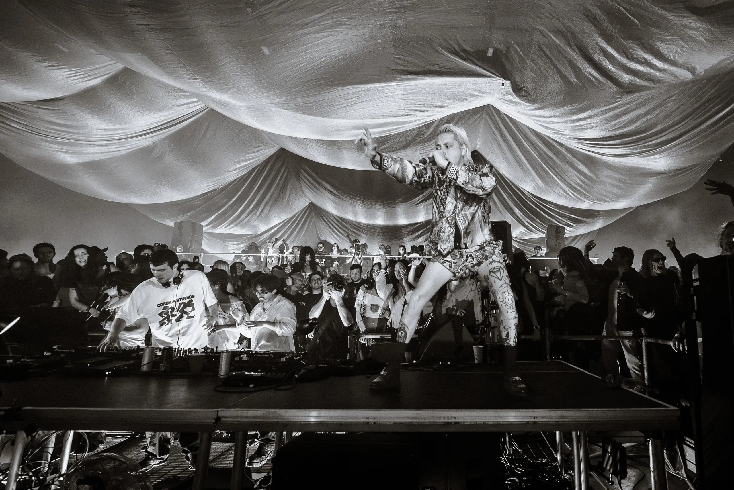 Fred again.. & LATIN MAFIA at Expo Santa Fe, Mexico City – Eric Dew