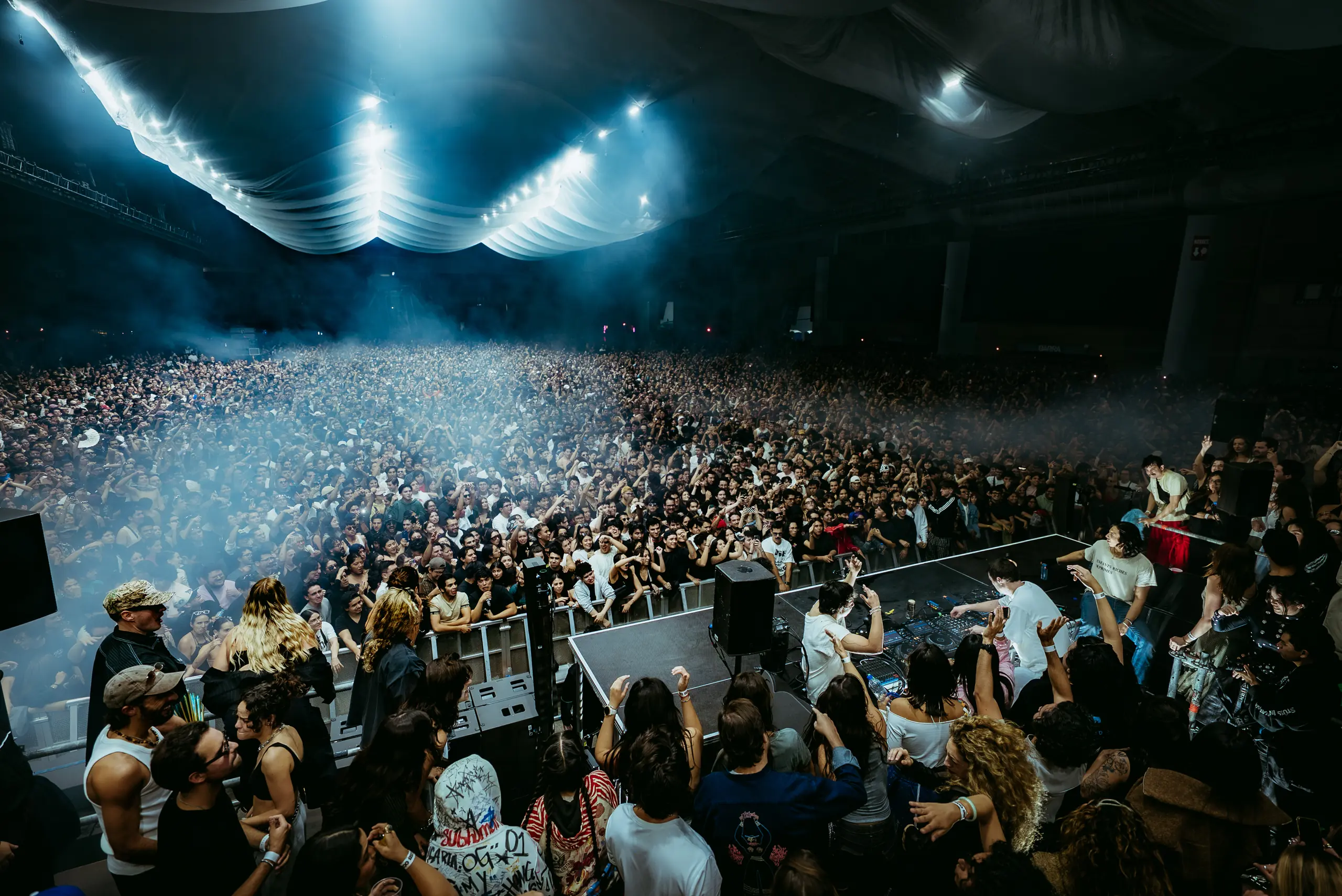 Fred again.. & LATIN MAFIA at Expo Santa Fe, Mexico City – Eric Dew