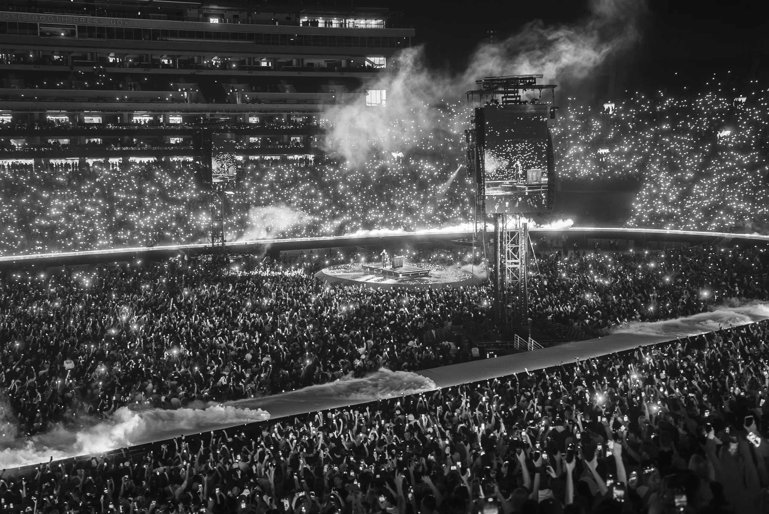 Fred again.. at LA Memorial Coliseum, Los Angeles – Eric Dew