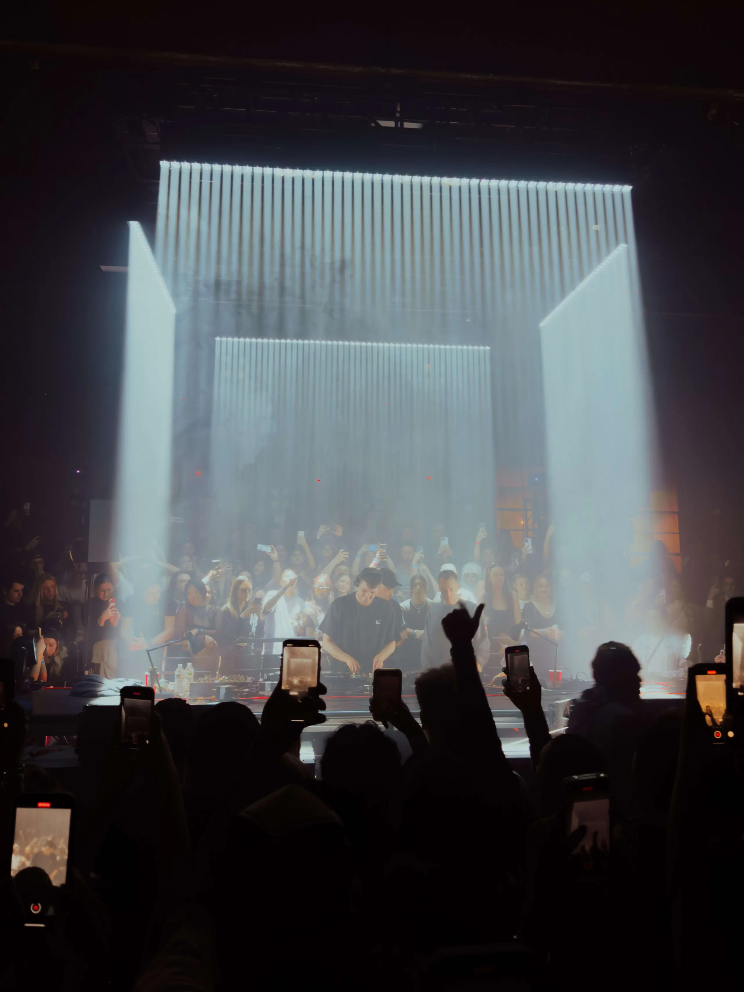 Fred again.. & Overmono at Knockdown Center, New York – Eric Dew