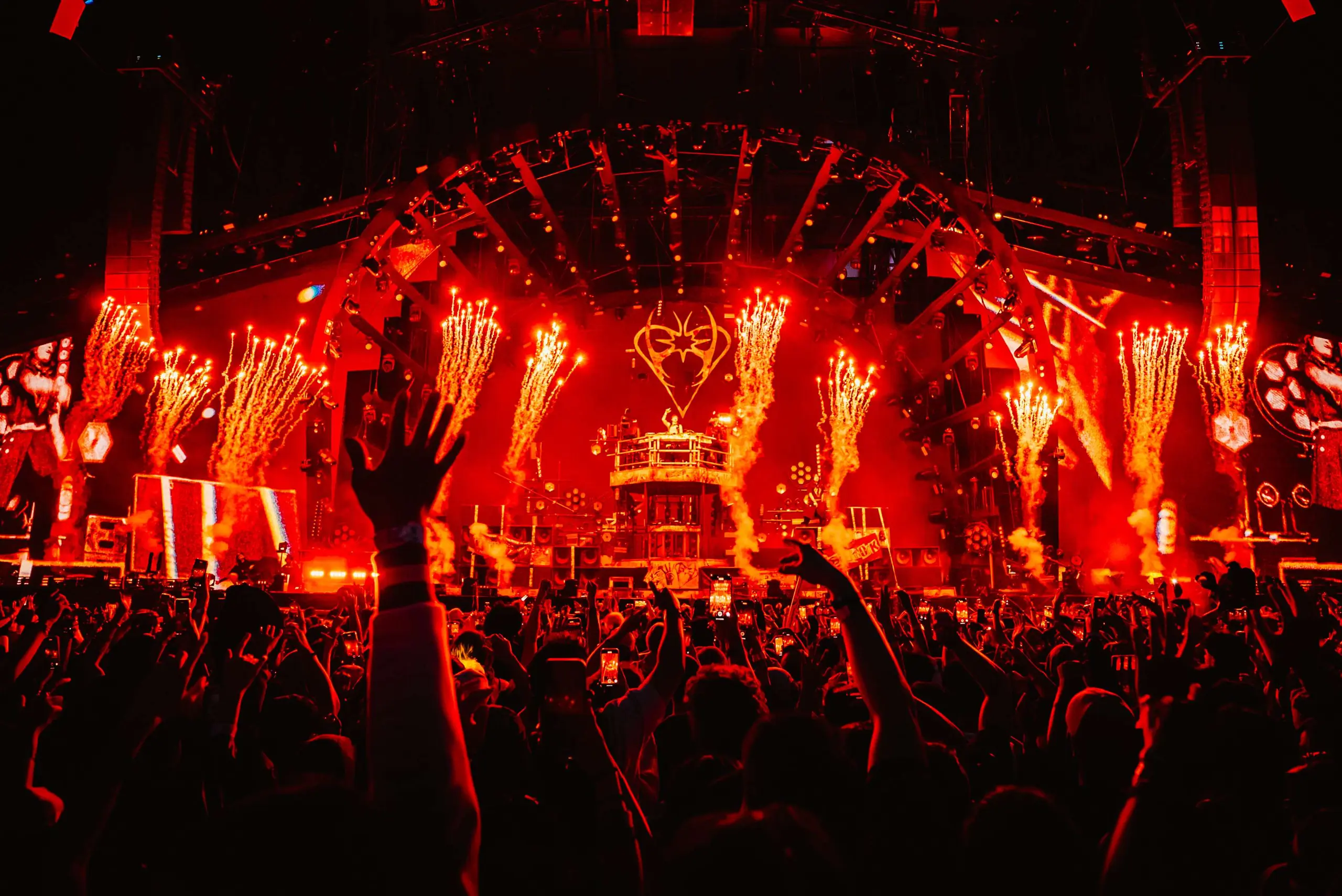 ISOKNOCK at Coachella, Indio – Eric Dew