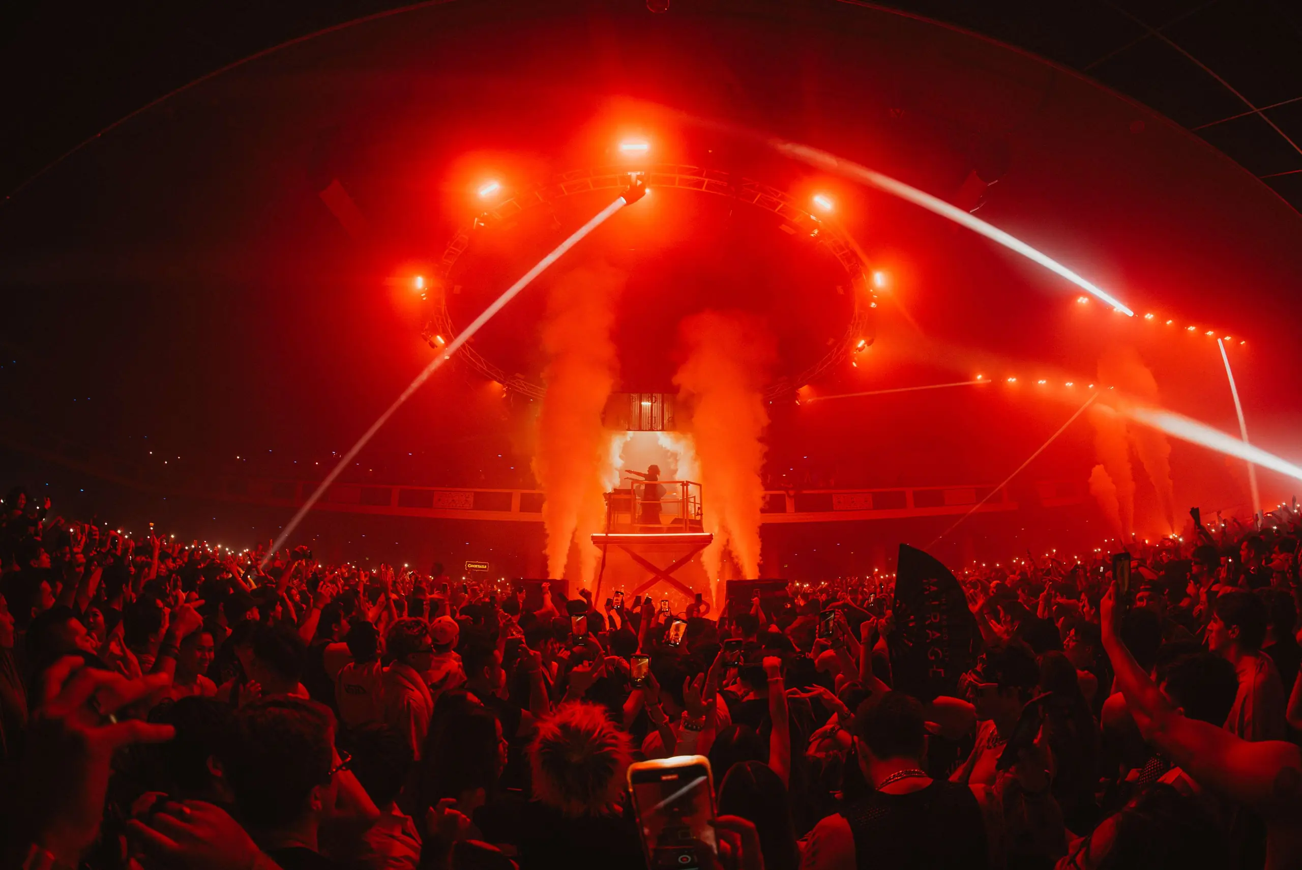 ISOKNOCK at Shrine Expo Hall, Los Angeles – Eric Dew