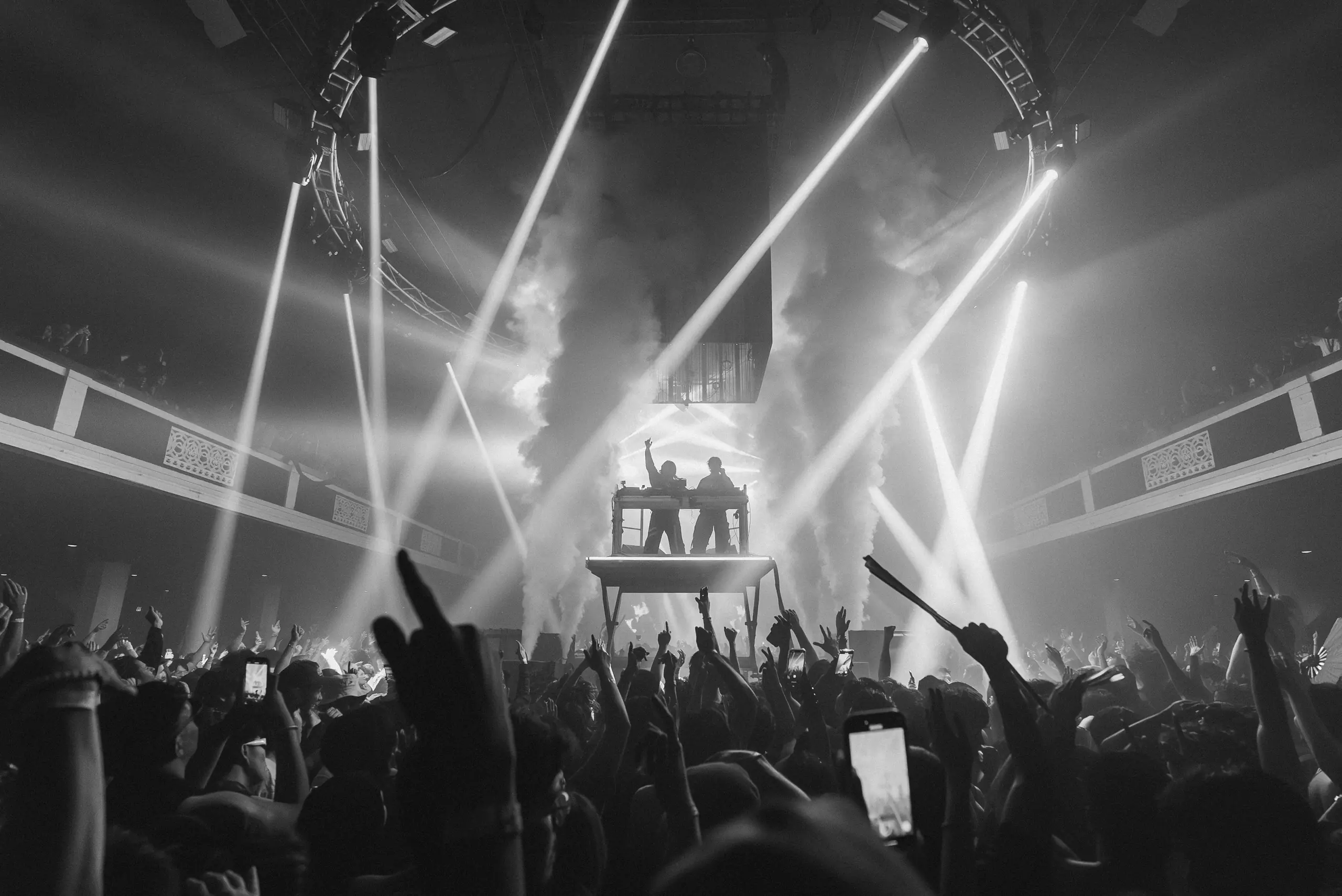 ISOKNOCK at Shrine Expo Hall, Los Angeles – Eric Dew