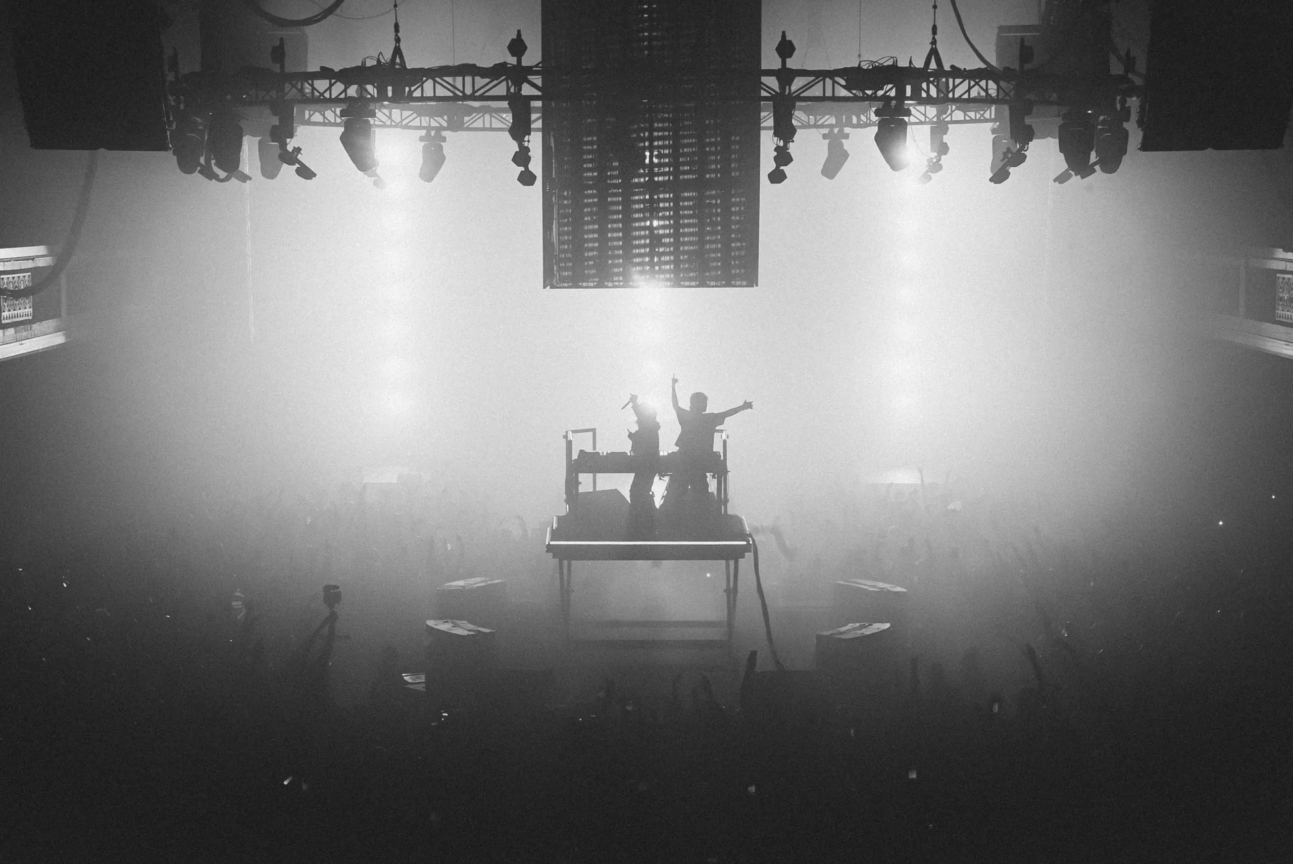 ISOKNOCK at Shrine Expo Hall, Los Angeles – Eric Dew