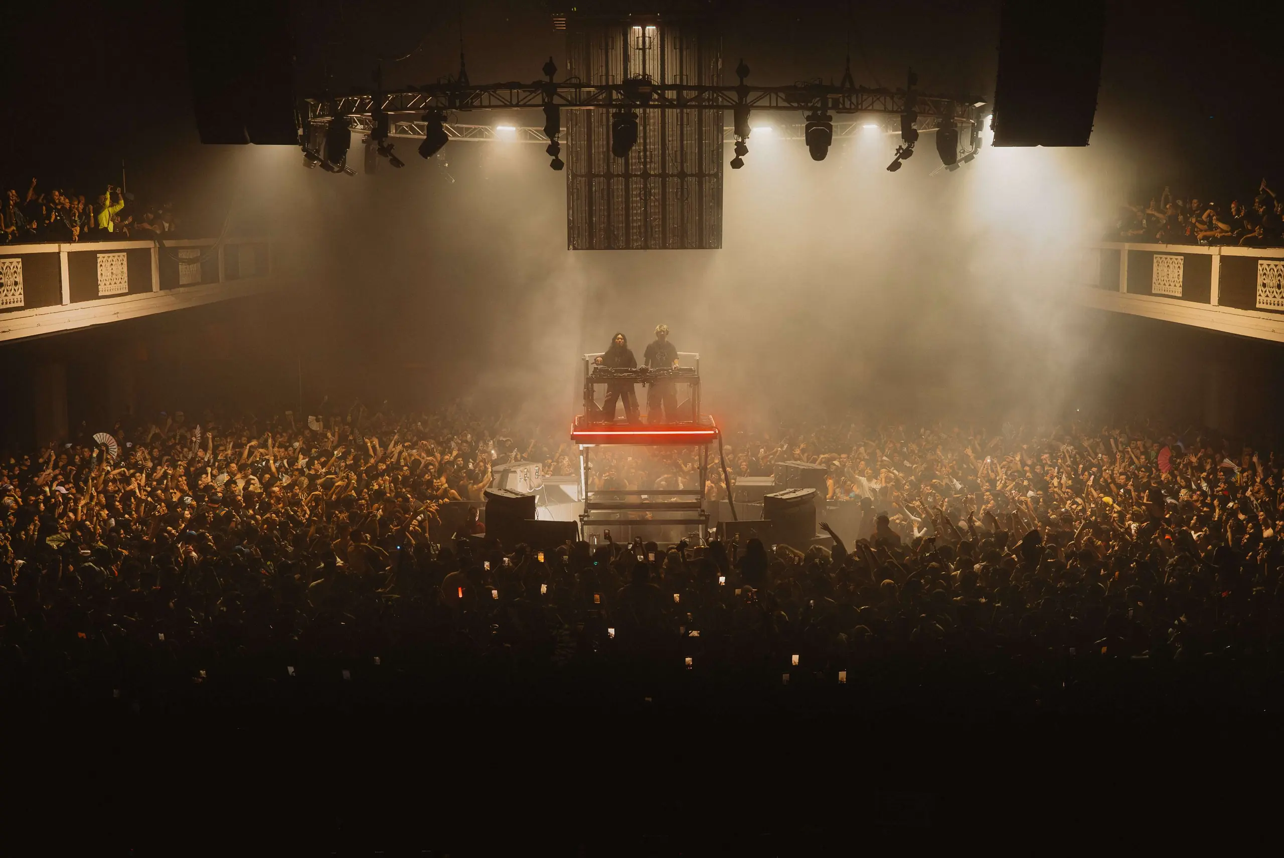 ISOKNOCK at Shrine Expo Hall, Los Angeles – Eric Dew