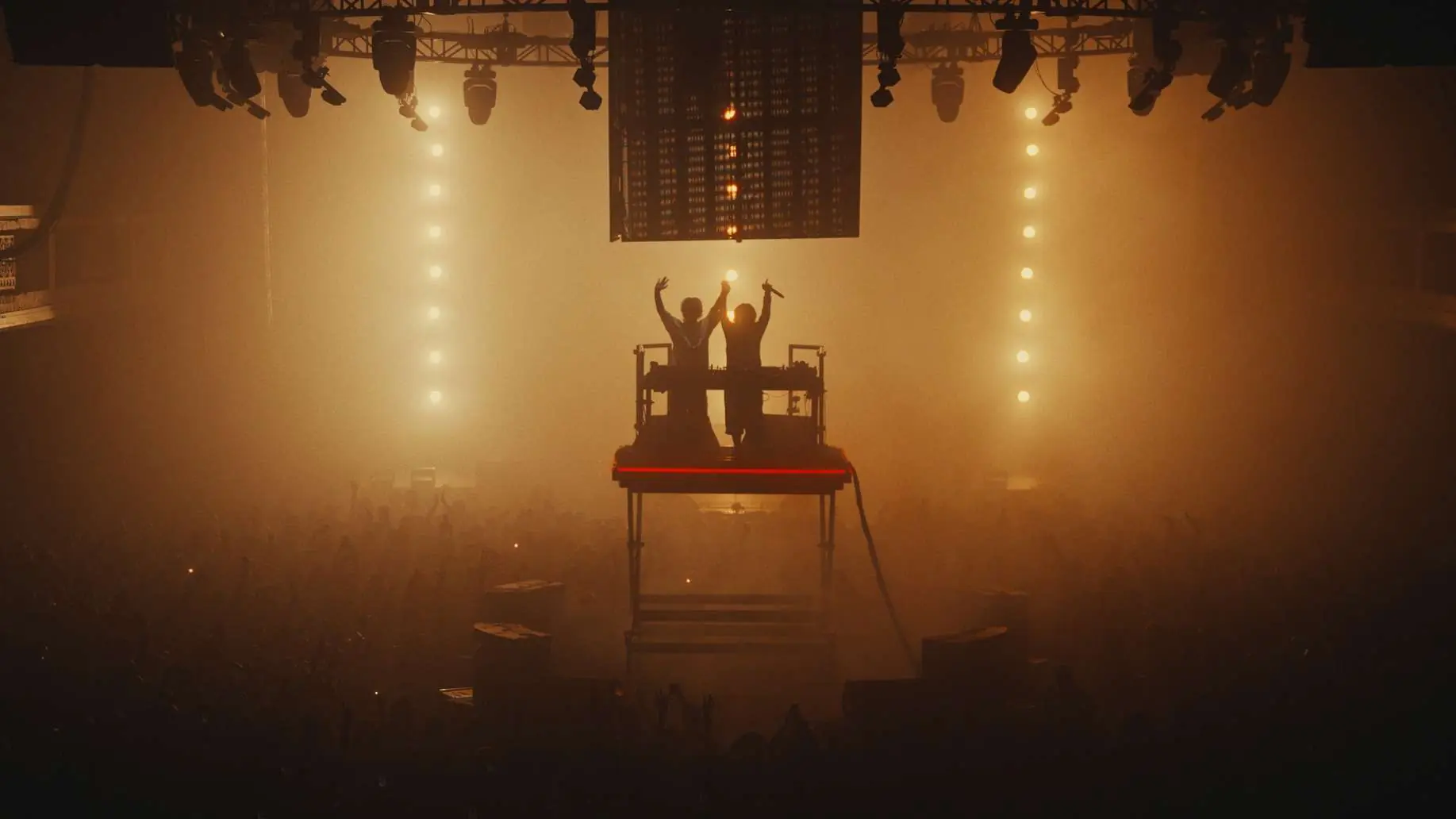 ISOKNOCK at Shrine Expo Hall, Los Angeles – Eric Dew