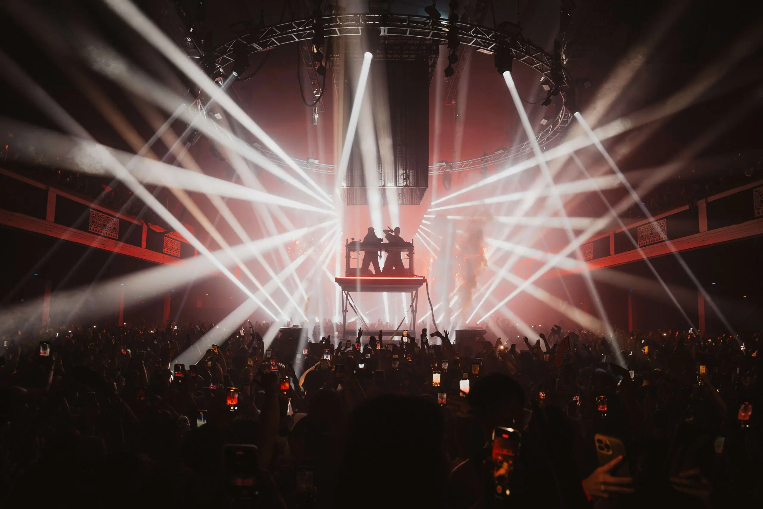 ISOKNOCK at Shrine Expo Hall, Los Angeles – Eric Dew