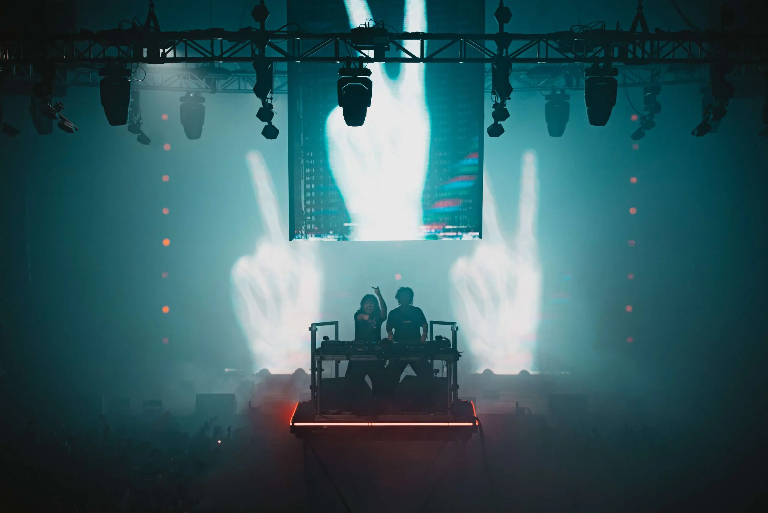 ISOKNOCK at Shrine Expo Hall, Los Angeles – Eric Dew