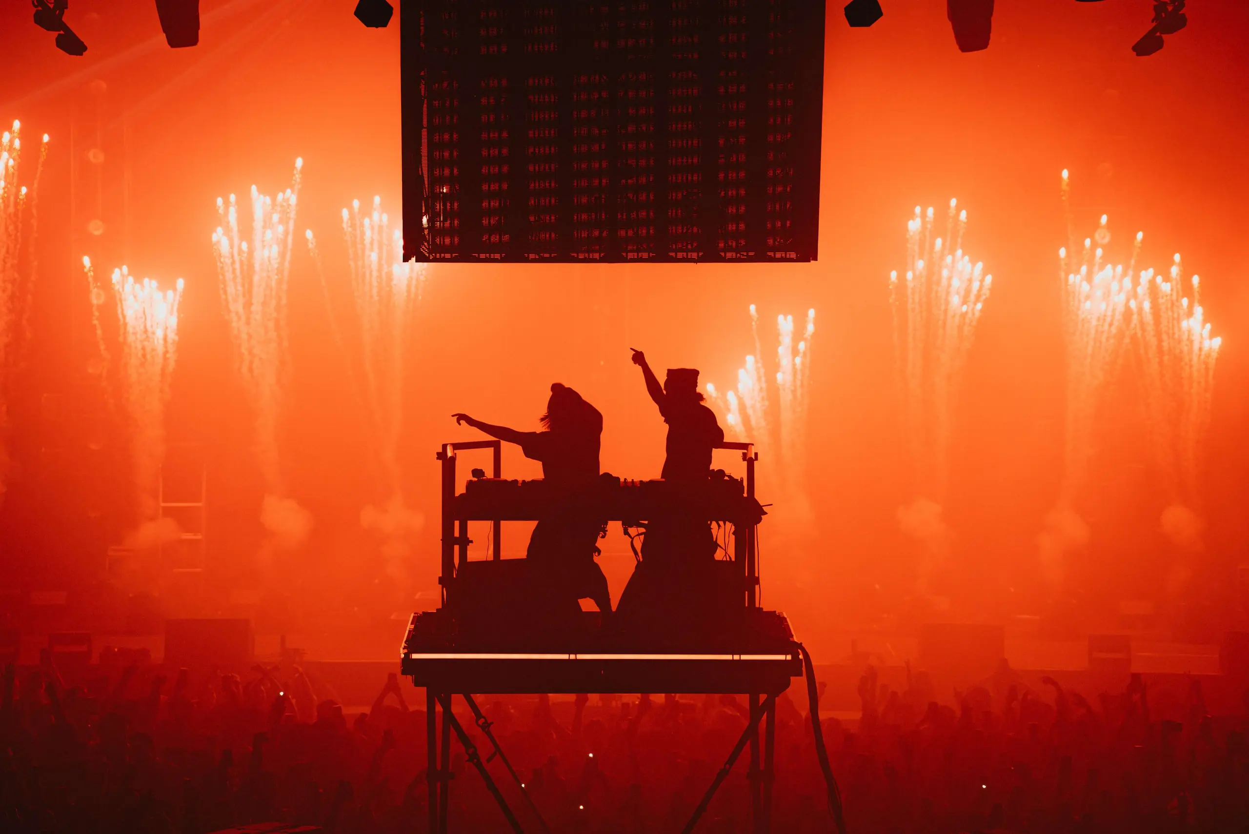 ISOKNOCK at Shrine Expo Hall, Los Angeles – Eric Dew