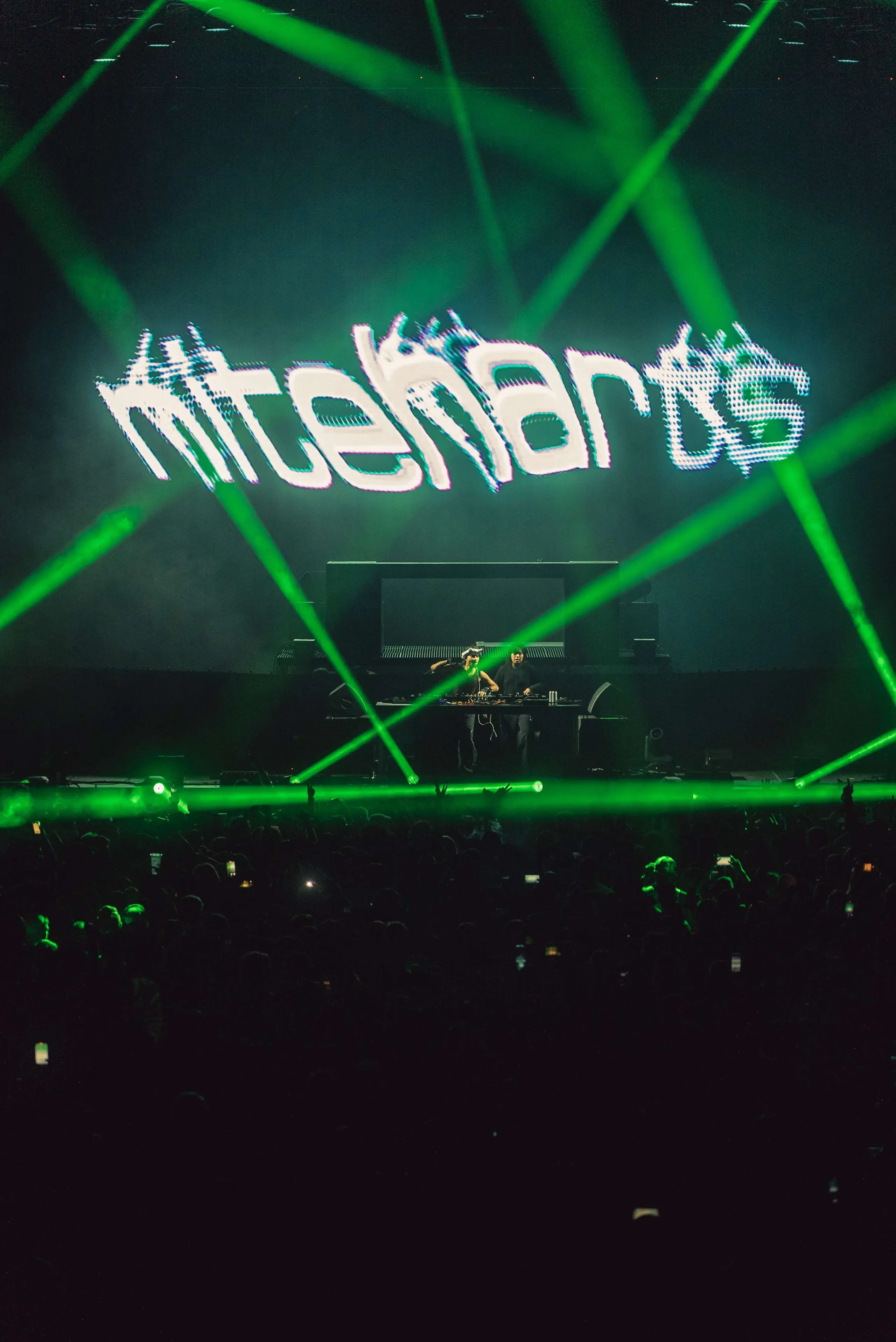 ISOKNOCK at The Kia Forum, Los Angeles – Eric Dew