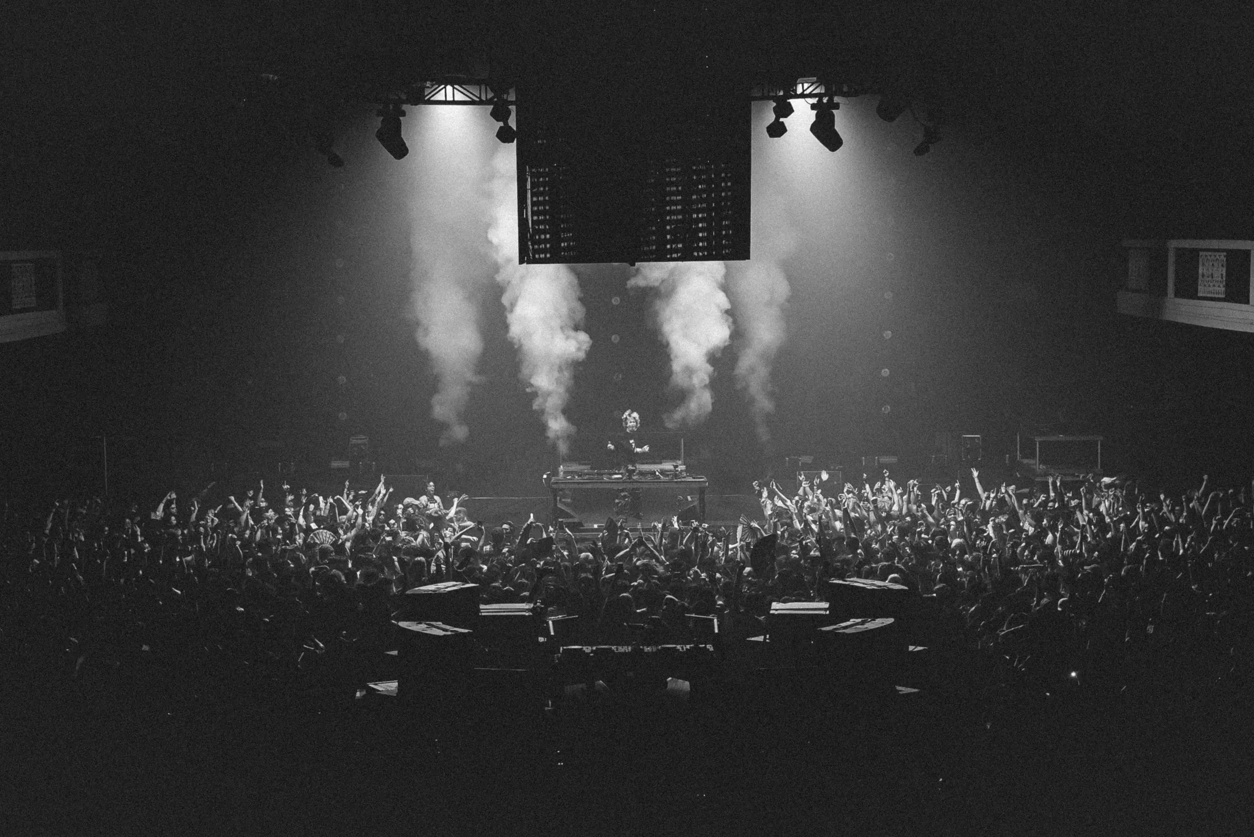 ISOxo at Shrine Expo Hall, Los Angeles – Eric Dew