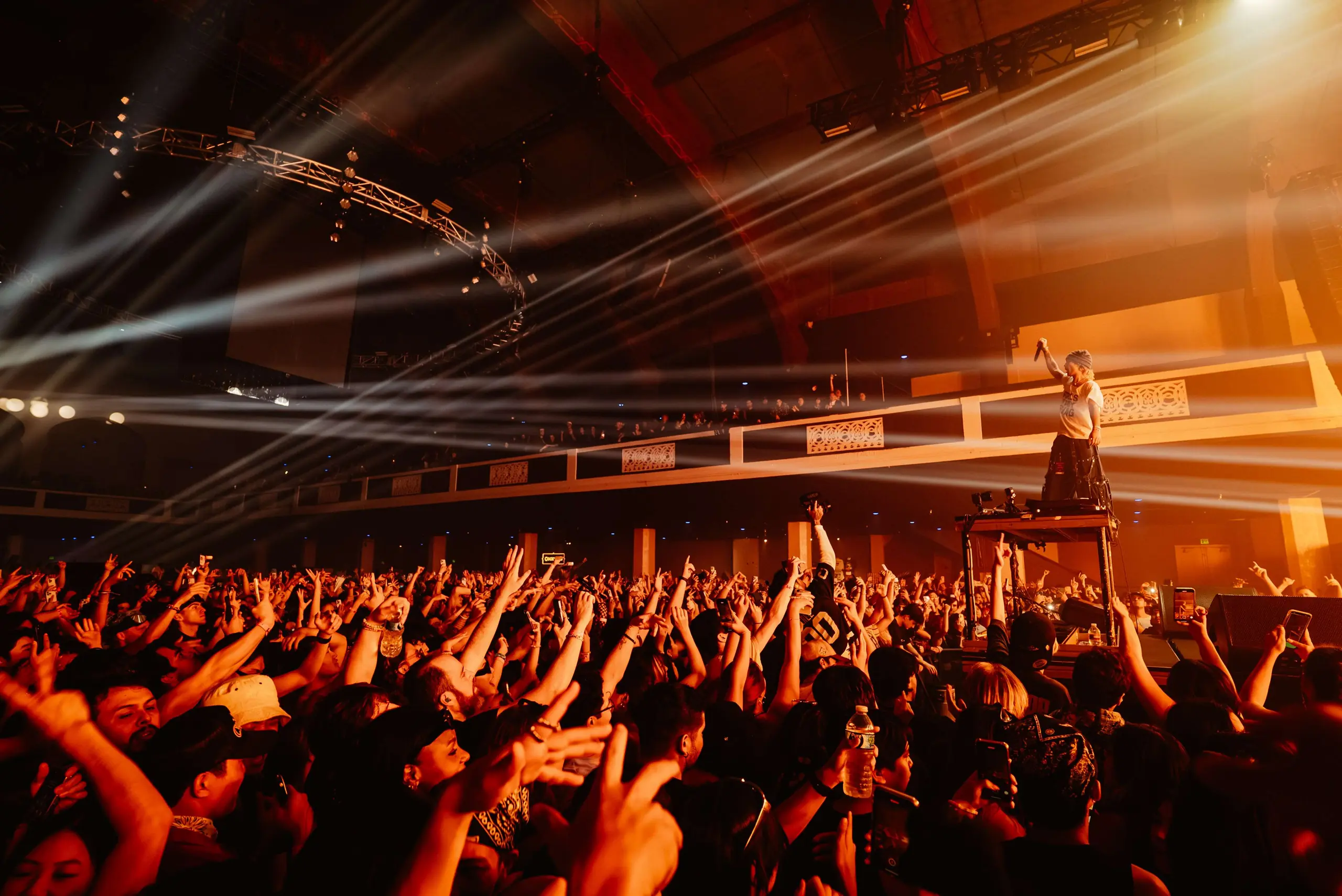 ISOxo at Shrine Expo Hall, Los Angeles – Eric Dew