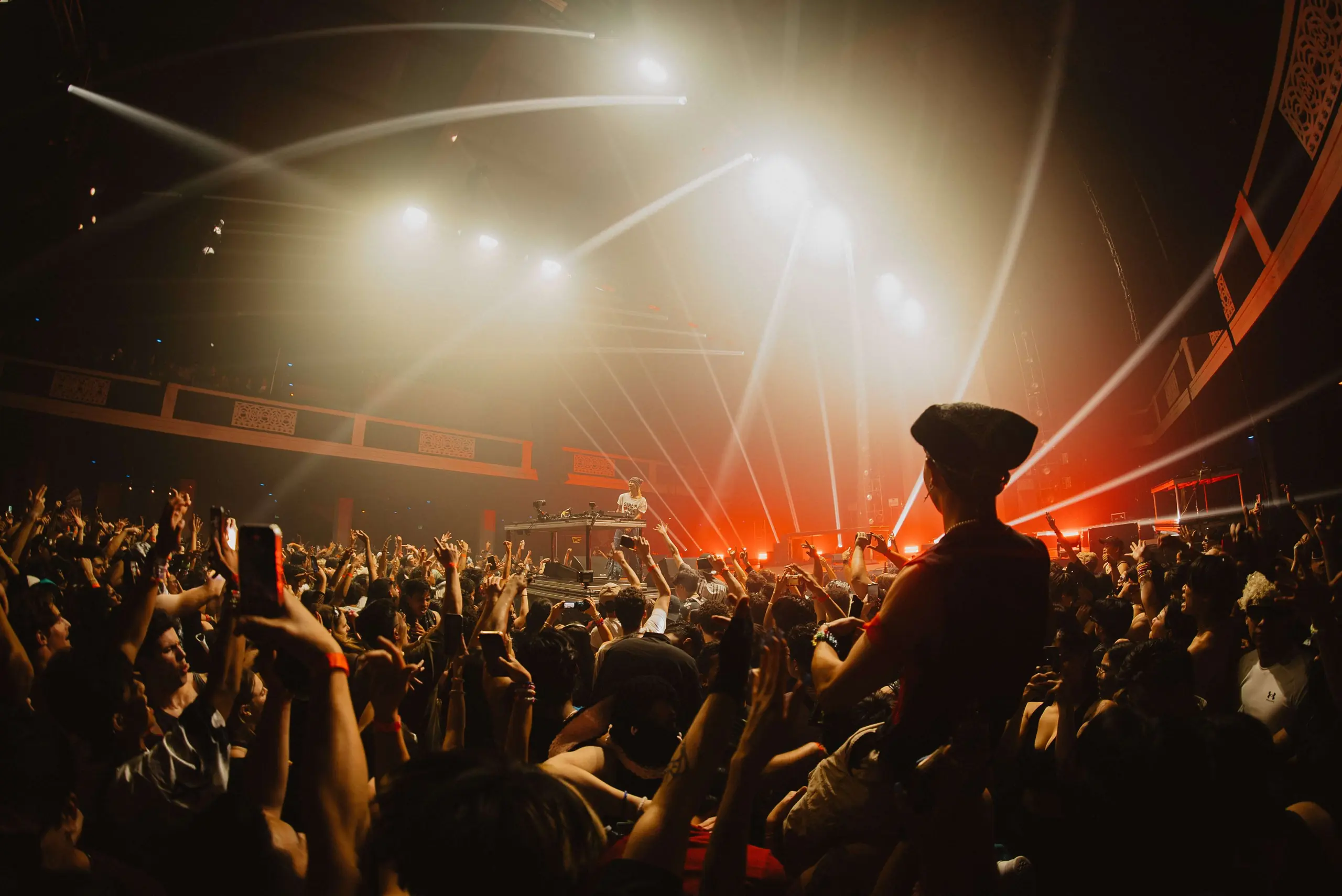 ISOxo at Shrine Expo Hall, Los Angeles – Eric Dew