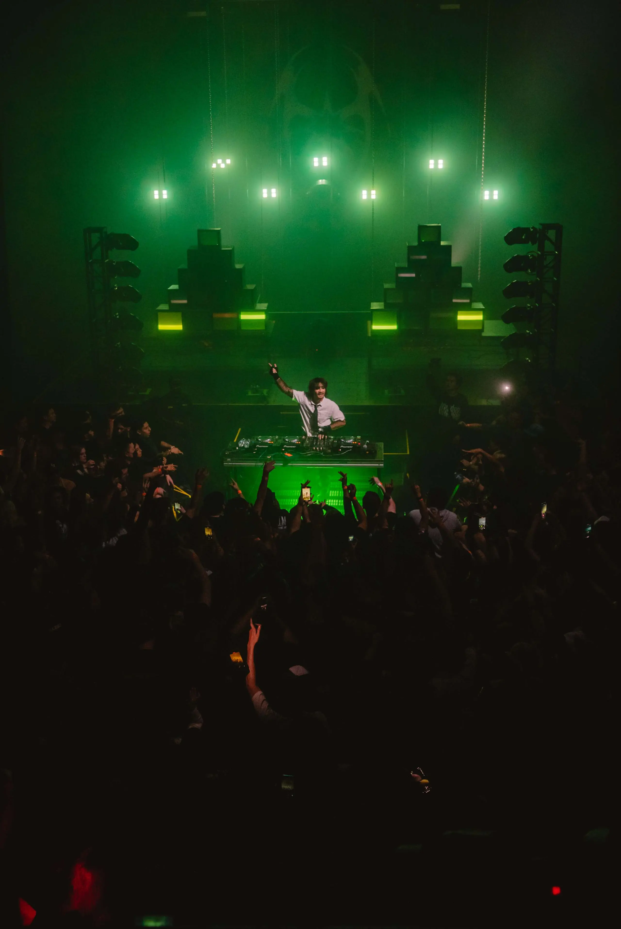 ISOxo at The Fonda Theatre, Los Angeles – Eric Dew