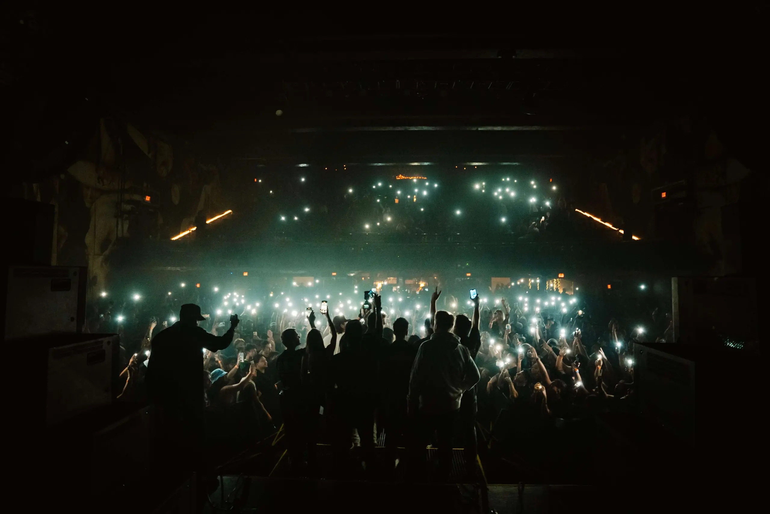 ISOxo at The Fonda Theatre, Los Angeles – Eric Dew