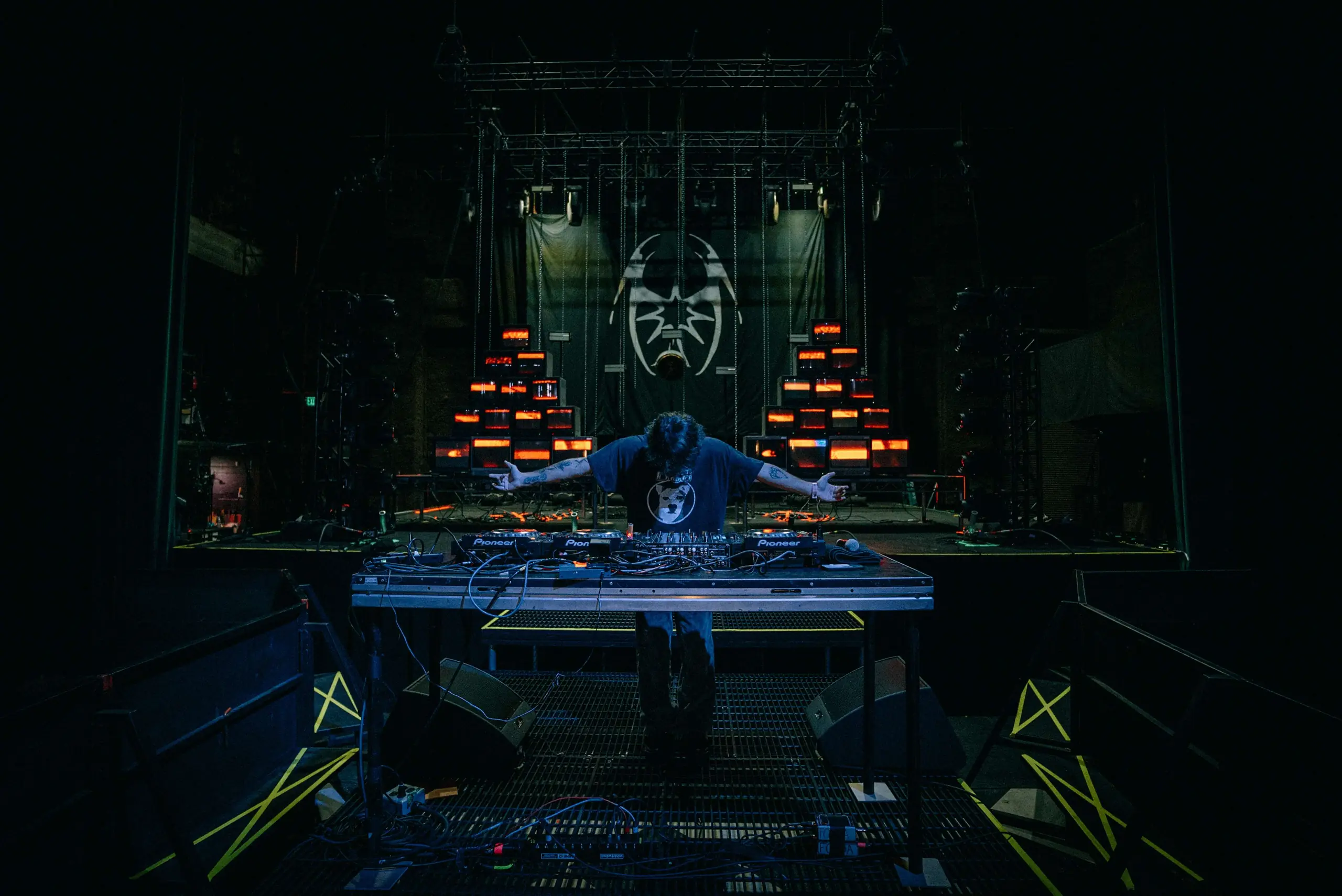 ISOxo at The Fonda Theatre, Los Angeles – Eric Dew