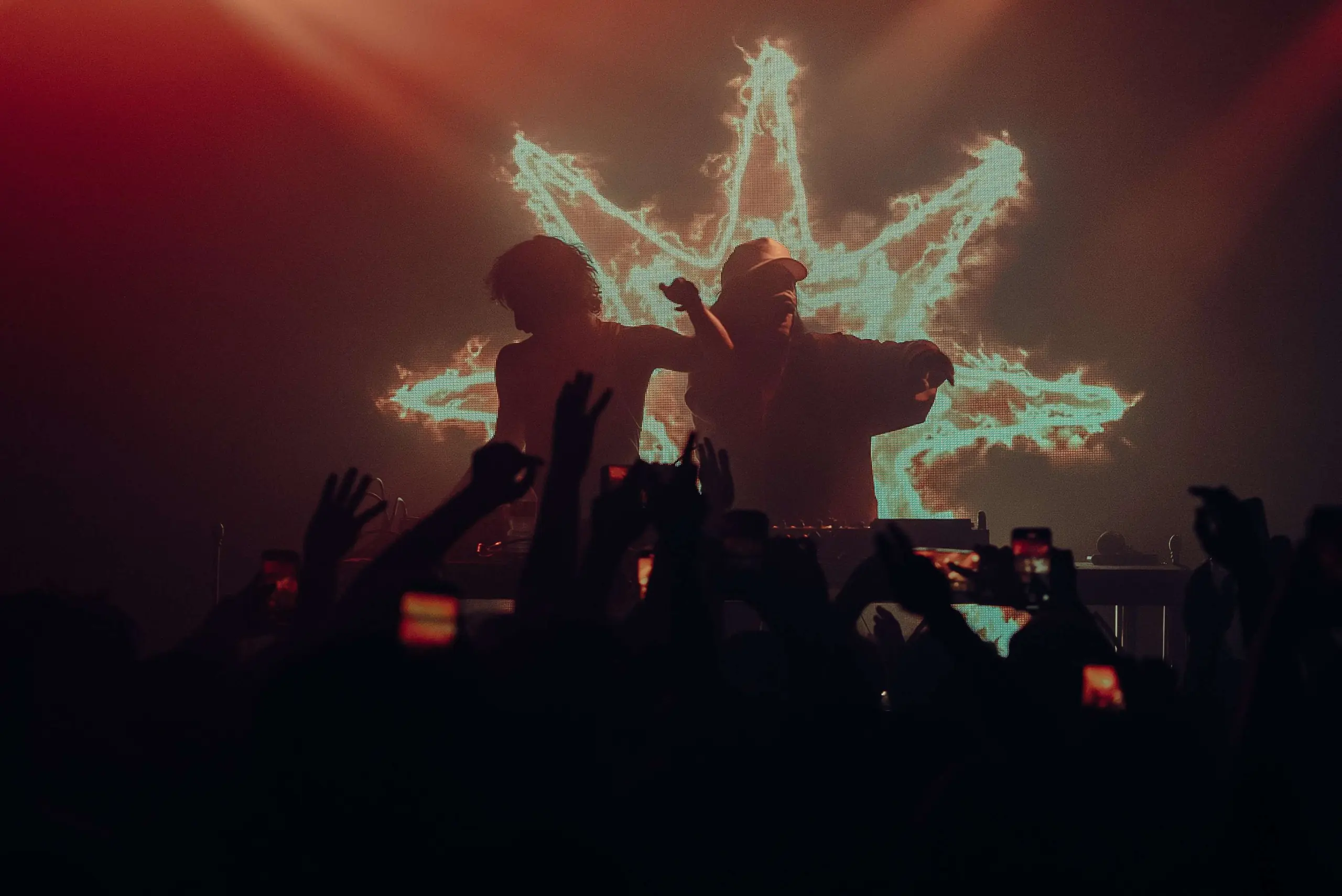 ISOxo at The Teragram Ballroom, Los Angeles – Eric Dew