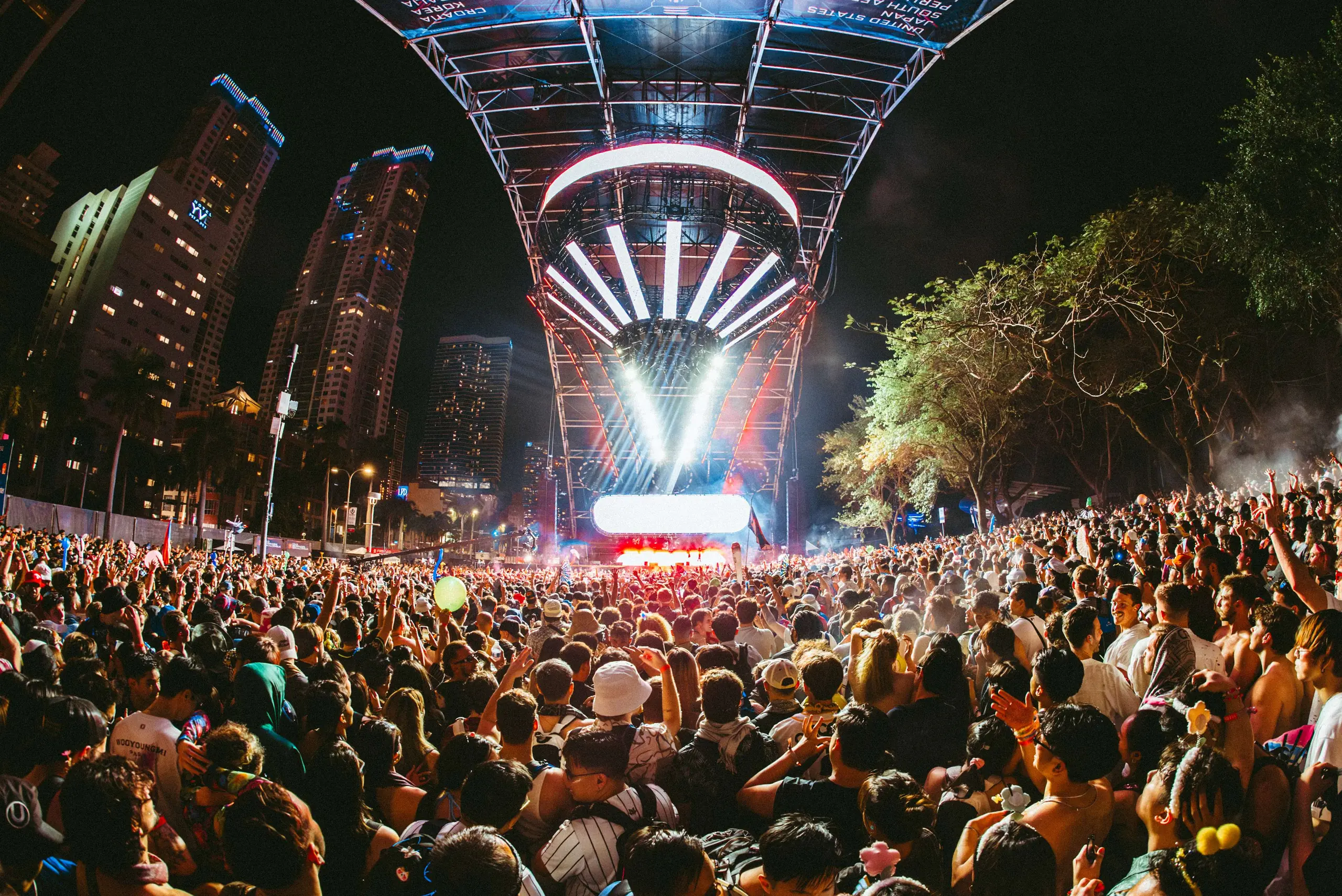 RL Grime & Knock2 at Ultra, Miami, FL – Eric Dew