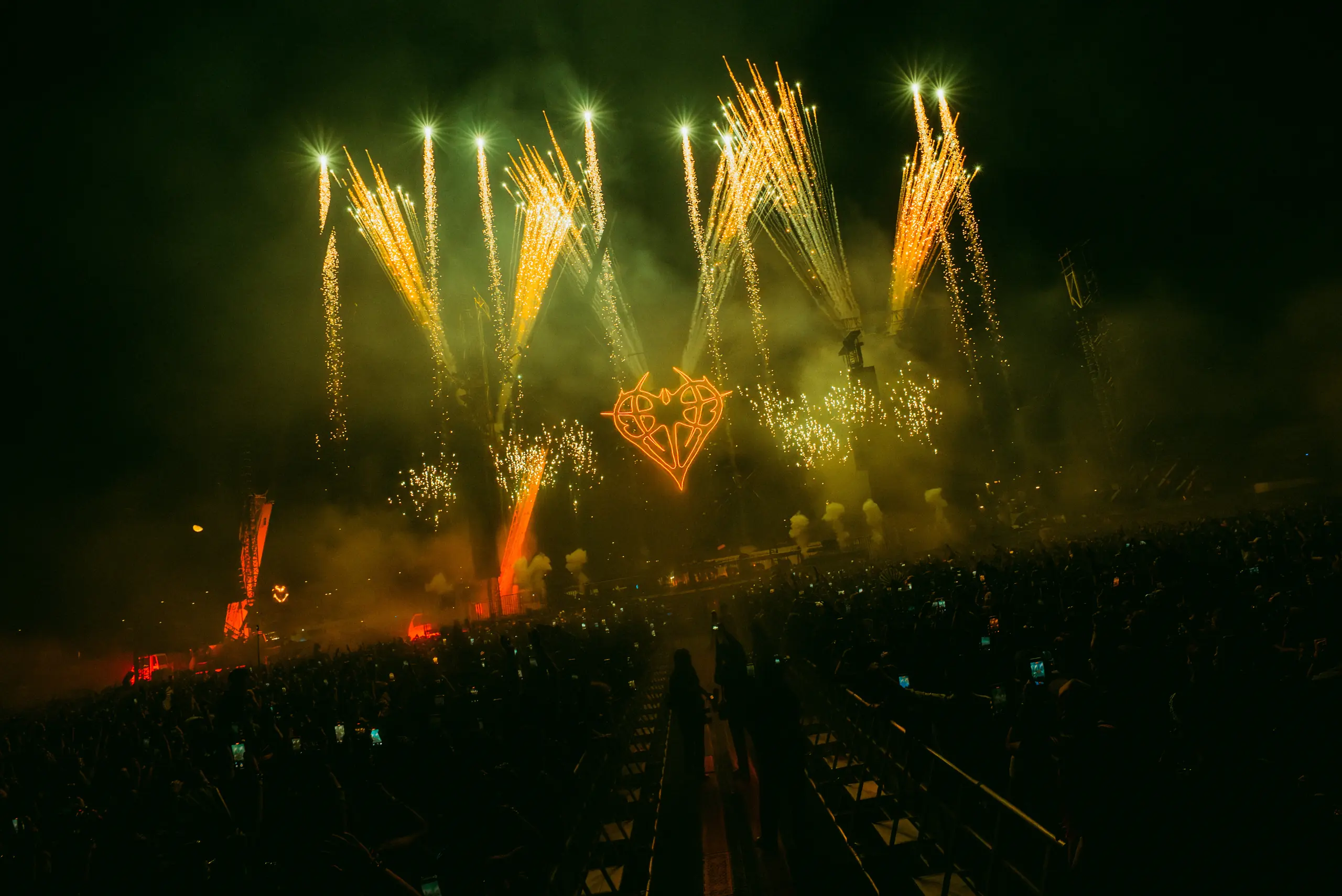 Skrillex & ISOxo at Niteharts, San Diego – Eric Dew